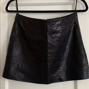 Bebe Size 6 Black Leather Alligator Mini Skirt